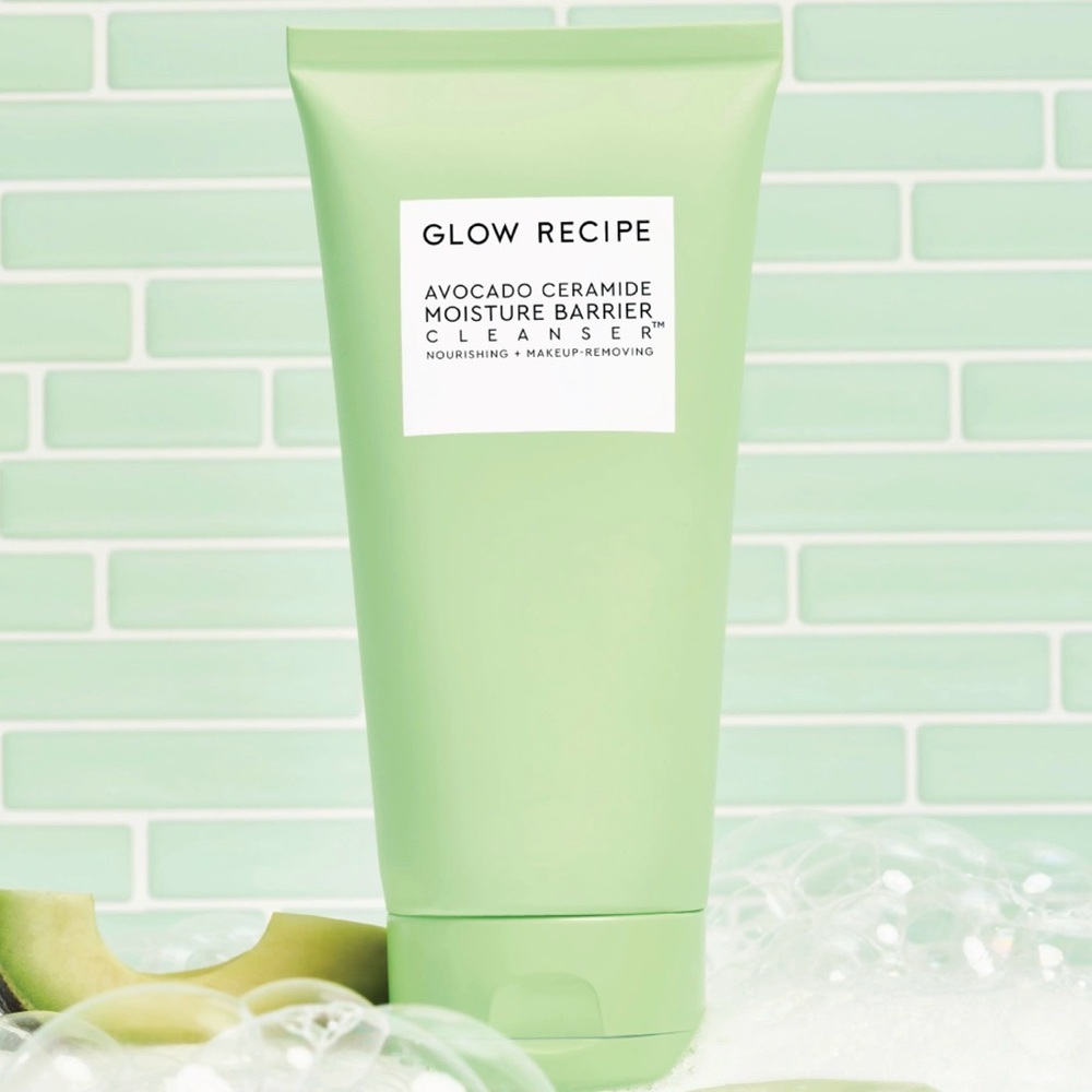 🦋 $15 Glow Recipe Avocado Ceramide Moisture Barrier Cleanser